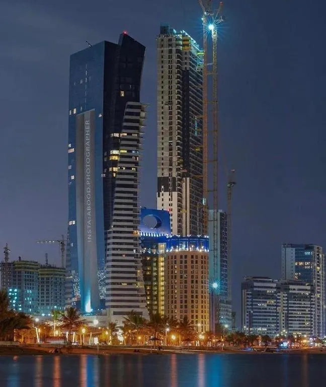 شقة في برج داماك بإطلالة بحرية ساحرة جدة 0*,  المملكة العربية السعودية
